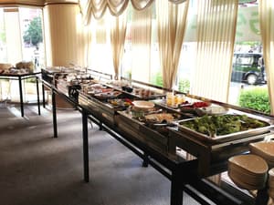 thumbnail: Restaurant