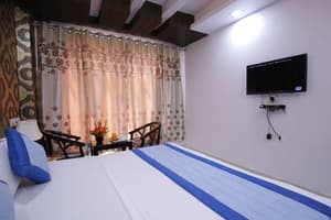thumbnail: Room