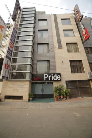 thumbnail: Front of property