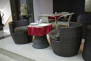 thumbnail: Dining