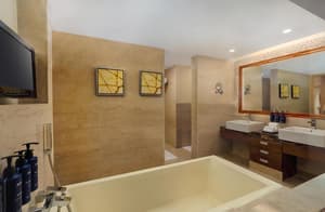 thumbnail: Courtyard