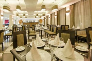 thumbnail: Restaurant