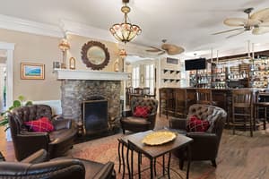 thumbnail: Lobby sitting area