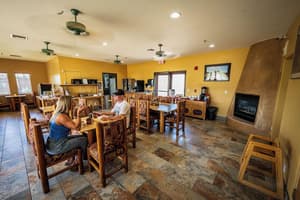 thumbnail: Breakfast area