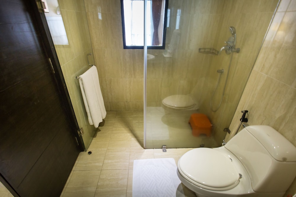 Bathroom shower
