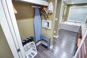 thumbnail: Bathroom
