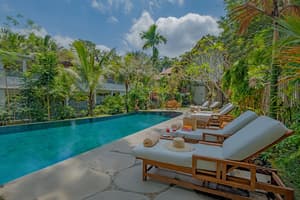thumbnail: Outdoor pool