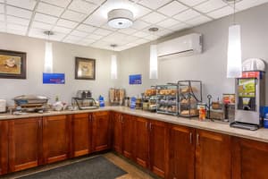 thumbnail: Breakfast area