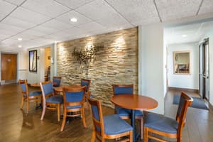 thumbnail: Breakfast area