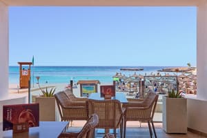 thumbnail: Bar (on property)