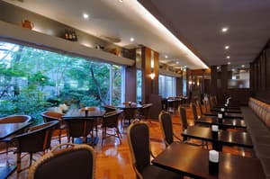 thumbnail: Breakfast area