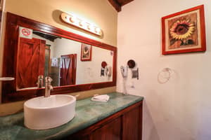 thumbnail: Bathroom sink