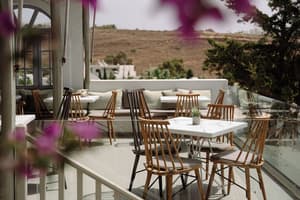 thumbnail: Breakfast area