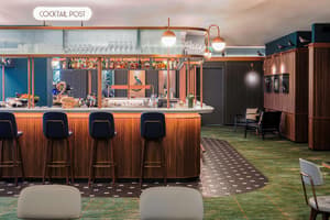 thumbnail: Bar (on property)
