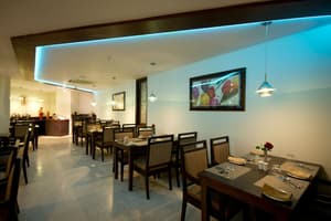 thumbnail: Restaurant