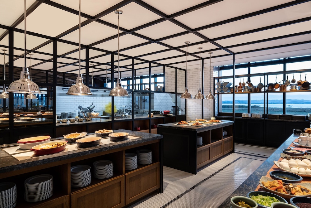Restaurant-cafeteria