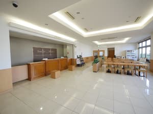 thumbnail: Lobby sitting area