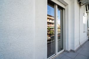 thumbnail: Exterior