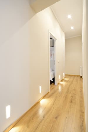 thumbnail: Hallway