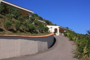 thumbnail: Exterior