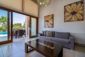 thumbnail: Living area
