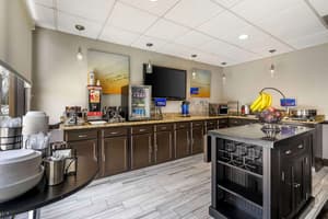 thumbnail: Breakfast area