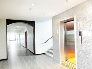 thumbnail: Interior