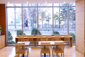 thumbnail: Restaurant