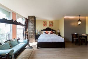 thumbnail: Room