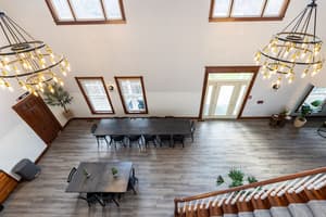 thumbnail: Lobby sitting area