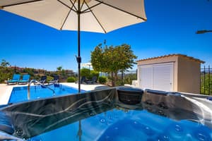 thumbnail: Pool
