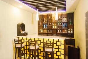thumbnail: Bar (on property)