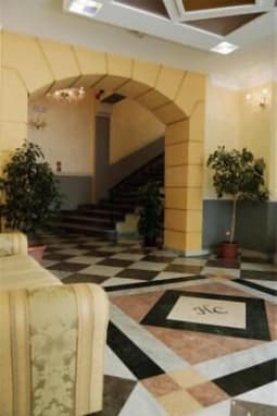 Hotel Columbia
