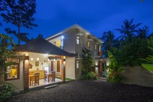 thumbnail: Exterior