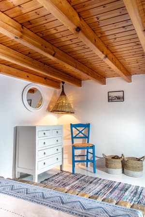 thumbnail: Interior