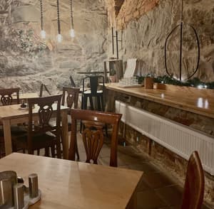 thumbnail: Dining room