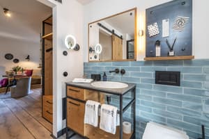 thumbnail: Bathroom