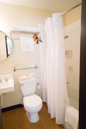thumbnail: Bathroom shower