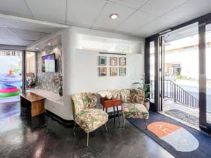 thumbnail: Interior entrance