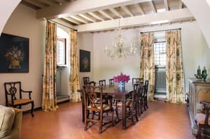thumbnail: Dining room