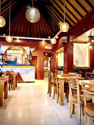 thumbnail: Restaurant