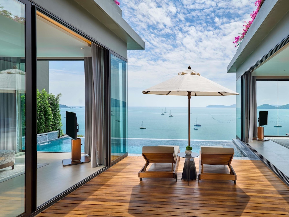 Beach/ocean view