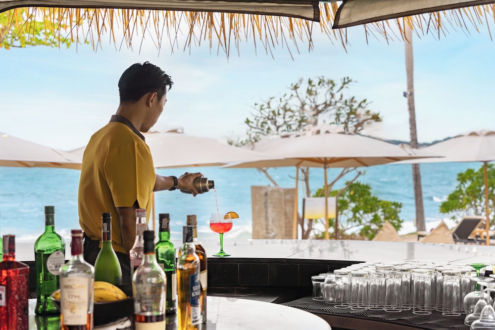 Poolside bar