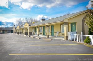 thumbnail: Exterior