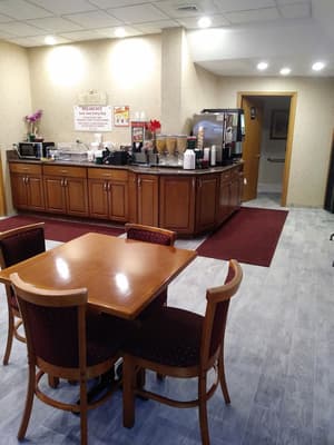 thumbnail: Breakfast area