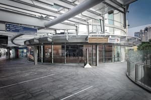 thumbnail: Property entrance