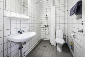 thumbnail: Bathroom
