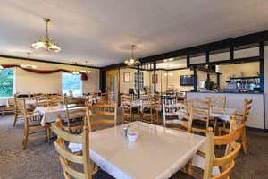 thumbnail: Restaurant