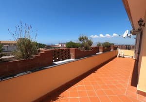 thumbnail: Balcony