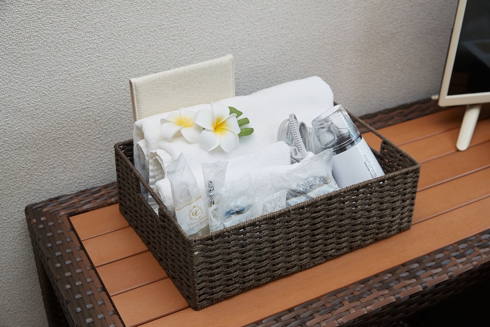 Bathroom amenities
